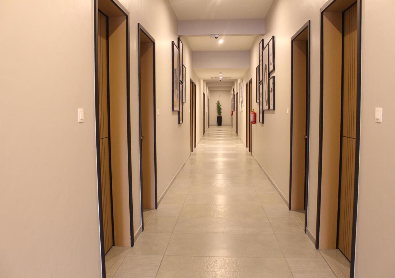 Ixoras Hotel Lemba Kinshasa Exteriér fotografie